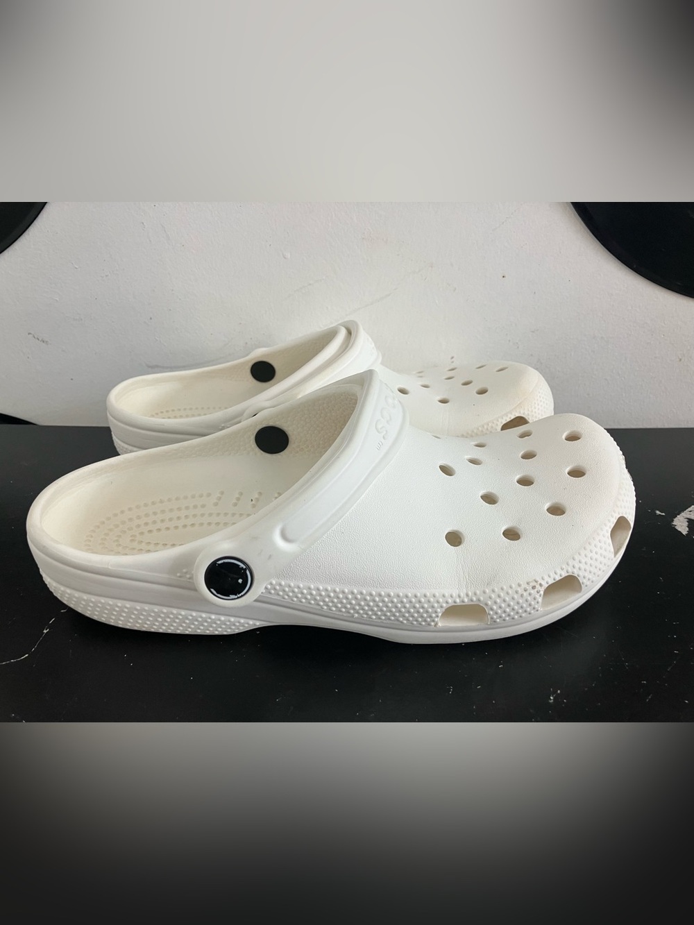 CROCS Classic Clog in White